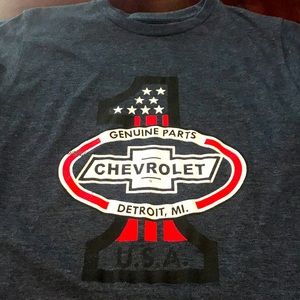 Men’s small Chevrolet shirt size Small